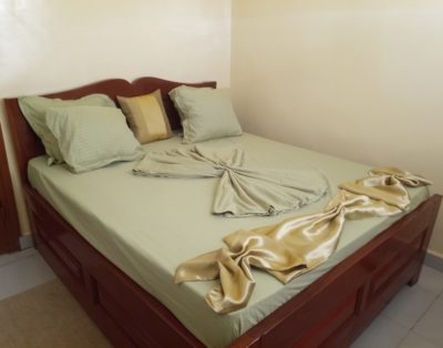 🟩 Votre chambre idéale à Bangui (moderne, calme, accessible) – Hôtel Les 5 Continents