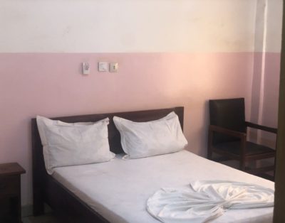 🛏️ Suite spacieuse et équipée à 38 000 FCFA – Gust Hôtel Bangui